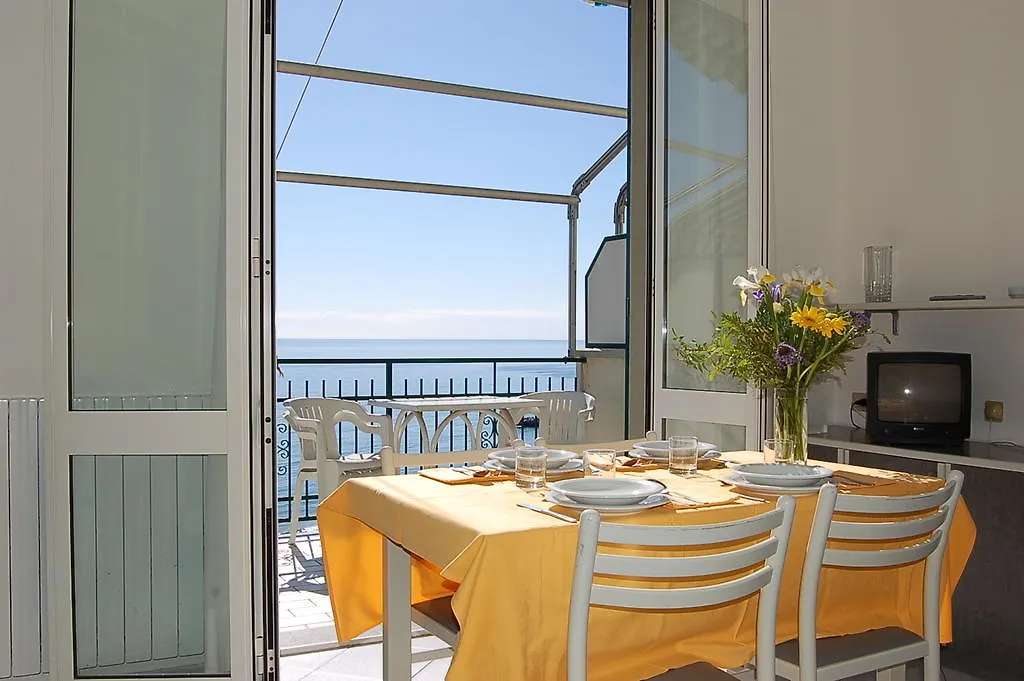 Residence Augustus Laigueglia Italy