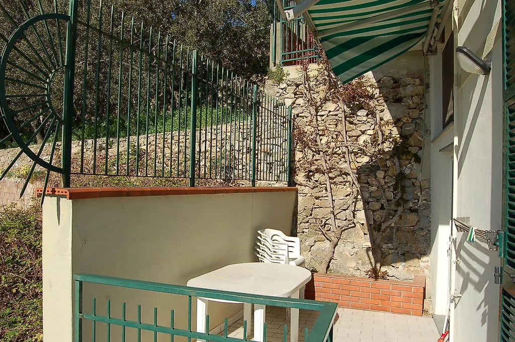 Residence Augustus Laigueglia 2*,