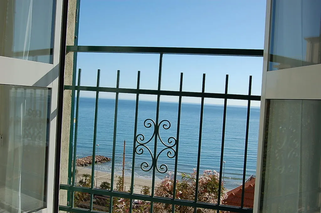 ** Aparthotel Residence Augustus Laigueglia Italy