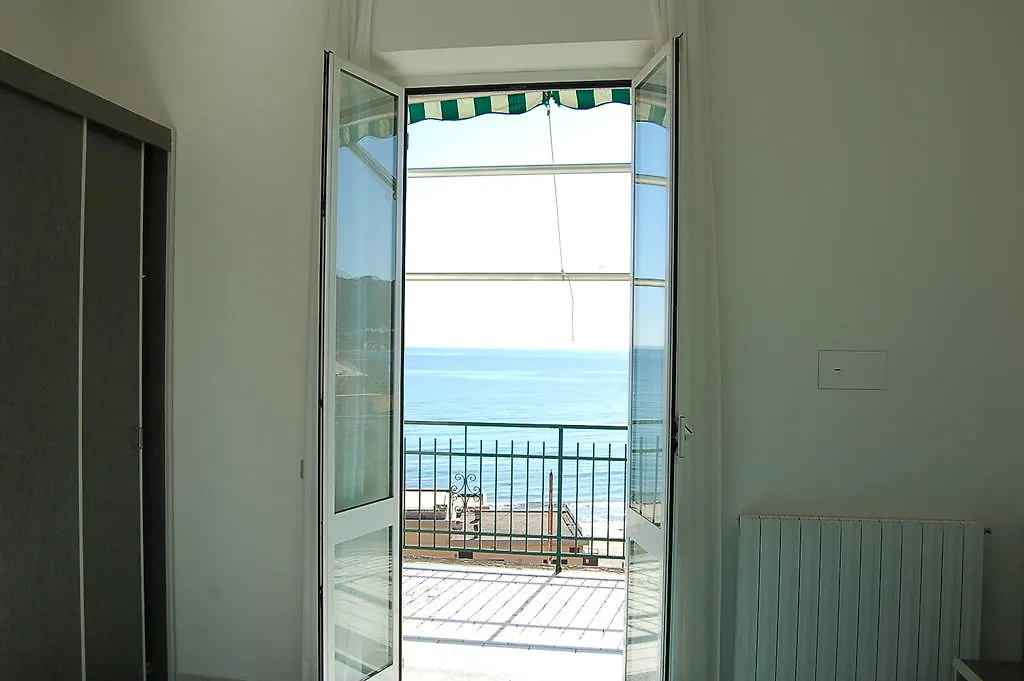 Residence Augustus Laigueglia Aparthotel