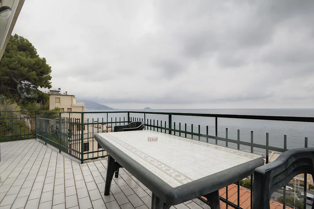 Residence Augustus Laigueglia