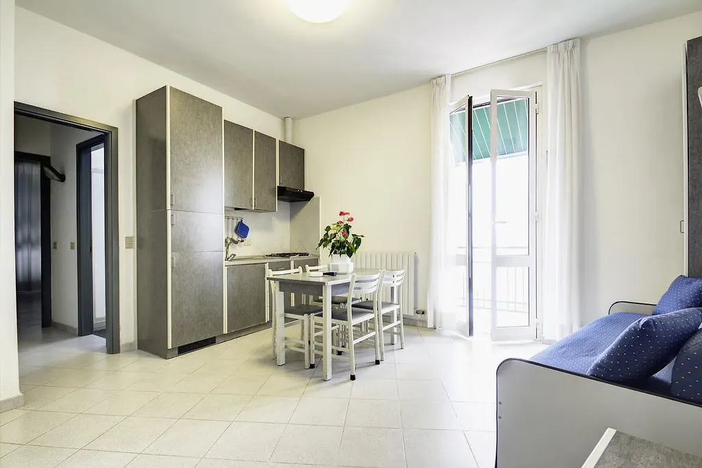 Aparthotel Residence Augustus Laigueglia